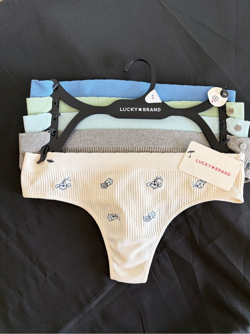 Lucky Brand 5pk Seamless Ribbed Thongs Panties Underwear Small Nylon Polyester